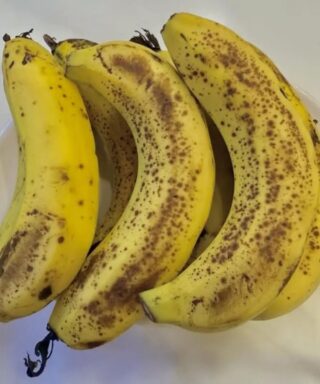 Doctors reveal that eating bananas in the evening leads to… See below