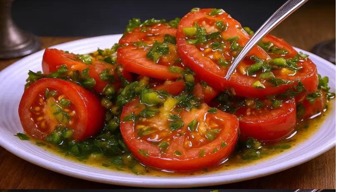 Magic Tomato Salad: The explosion of flavor in your mouth
